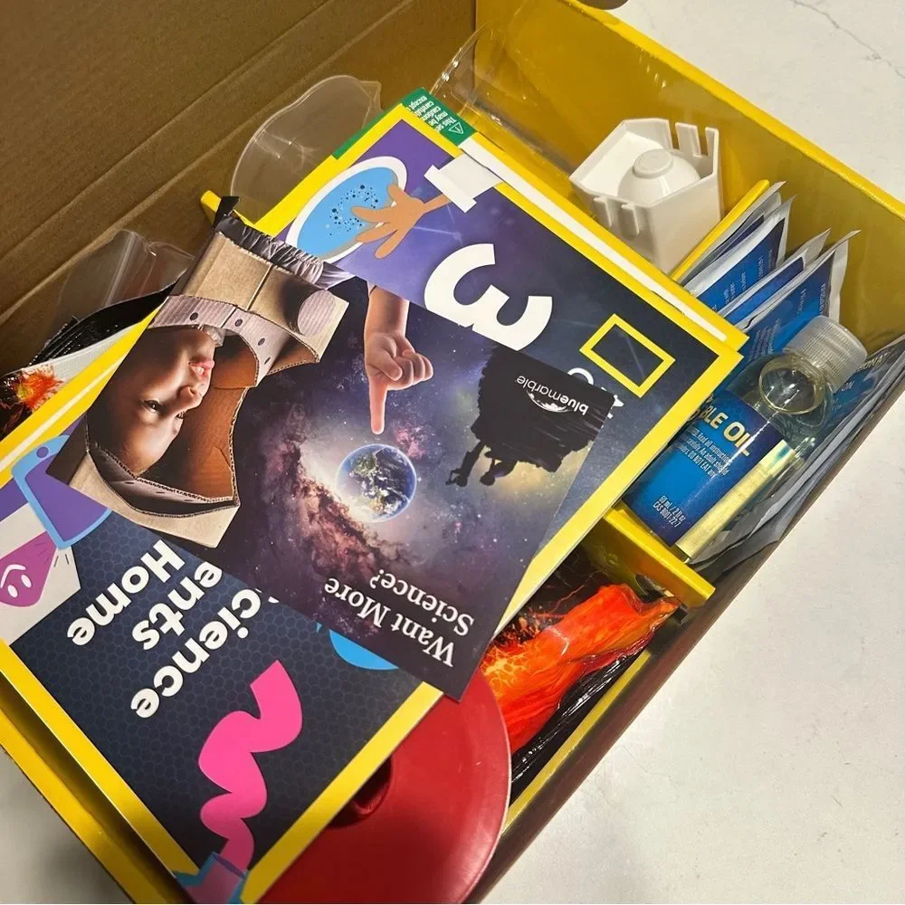 National Geographic Stunning Mega Chemistry Experiments Set